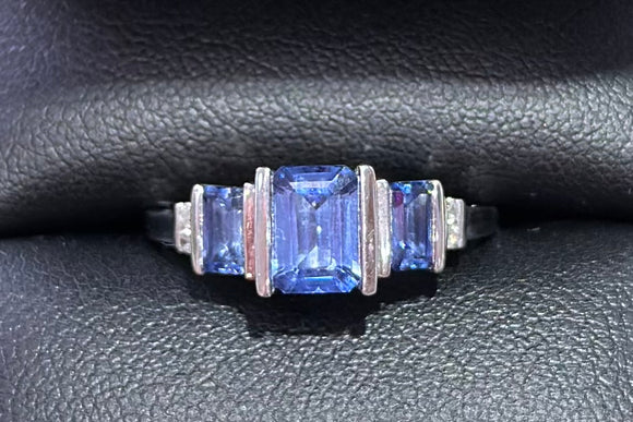 10k White Gold Ladies Ring CR Trazanite